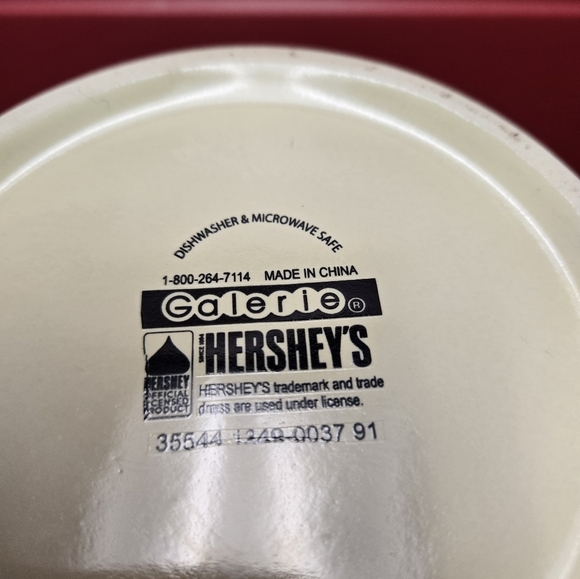 XL Hershey's Ceramic Hot Chocolate Mug. - Picture 4 of 4